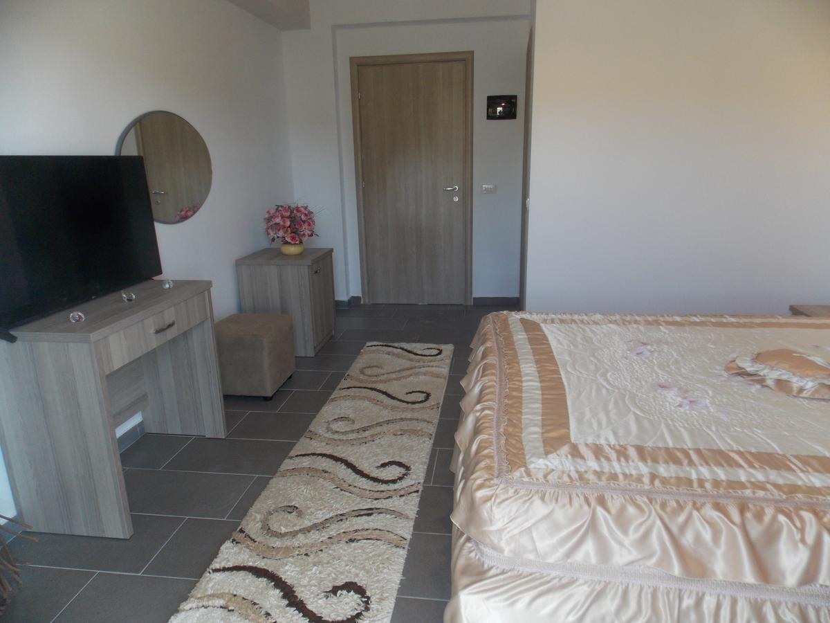 Hotel Irini ساراندا المظهر الخارجي الصورة